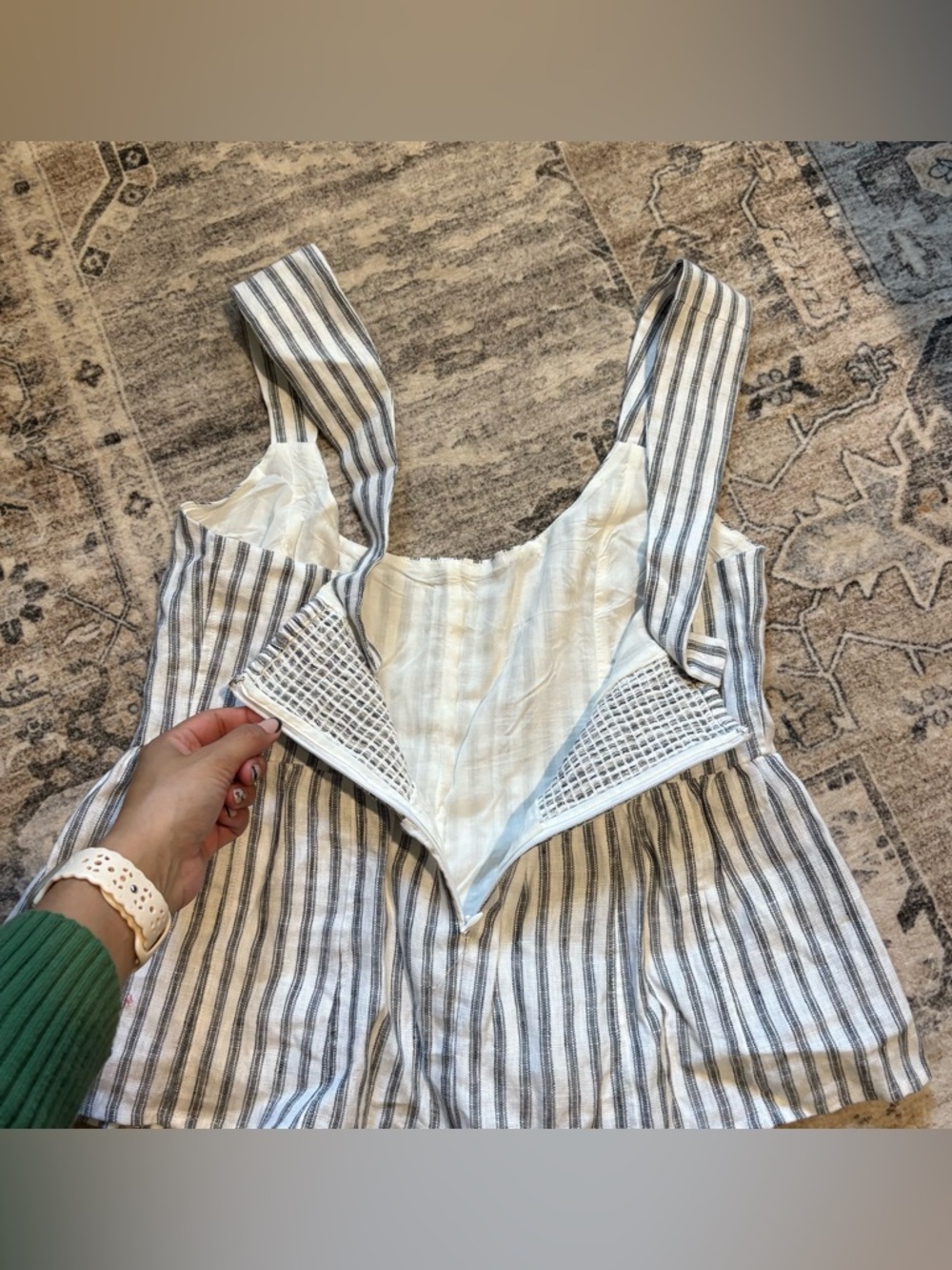 Reformation Evie striped Linen Top size 10 white blue - Picture 8 of 12